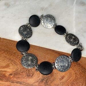 Beaded southwestern bracelet‎ stretch